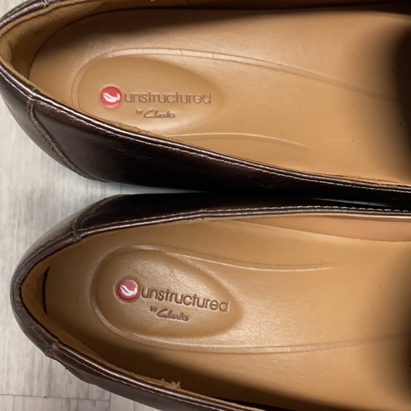 Clarks sz 9 loafers goldish - pewter color - Picture 5 of 6